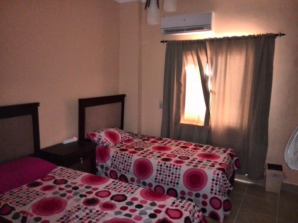 Three-Bedroom Garden Chalet At Marina Wadi Degla For Families Ain Sukhna Rom bilde