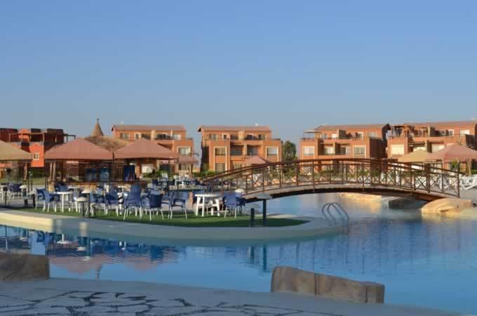 Three-Bedroom Garden Chalet At Marina Wadi Degla For Families Ain Sukhna Rom bilde